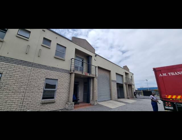 656M² WAREHOUSE TO LET IN AIRPORT INDUSTRIA